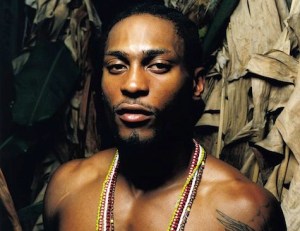 dangelo-shirtless